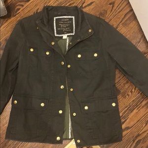 Jcrew relaxed boyfriend fit jacket in olive green